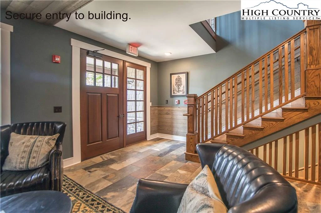 Image number 13 for the current listing