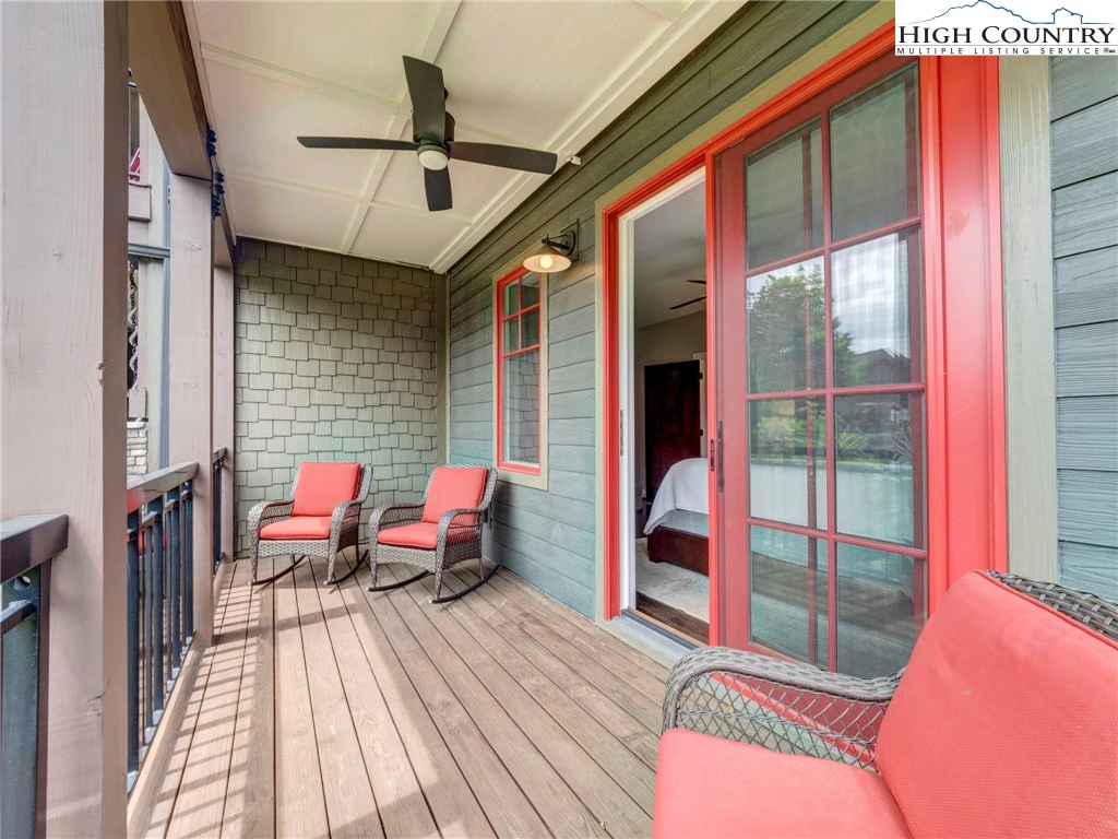 Image number 6 for the current listing