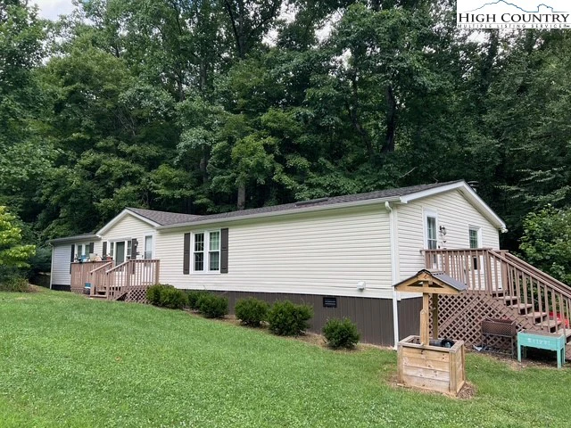 Image number 1 for the current listing