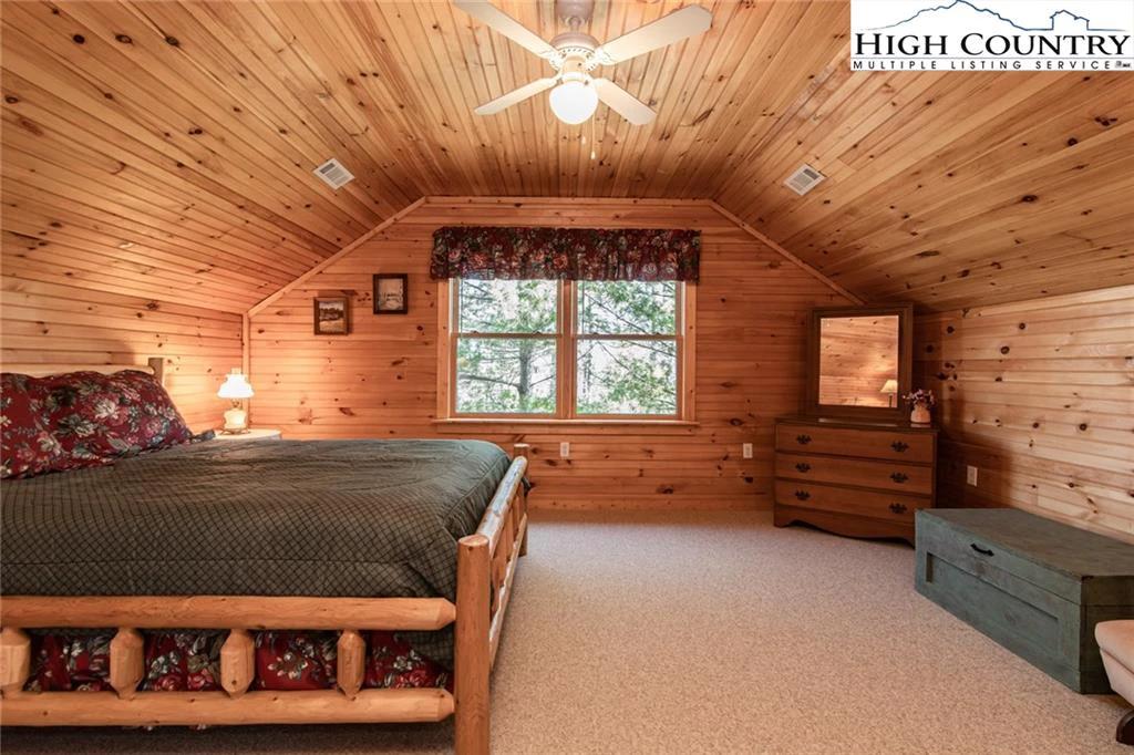 Image number 8 for the current listing