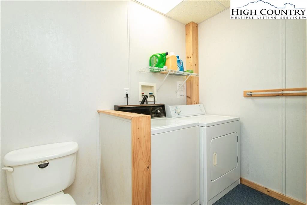 Image number 18 for the current listing