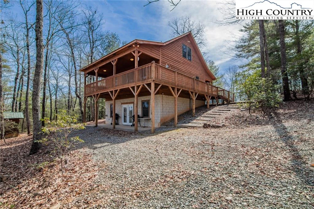 Image number 21 for the current listing