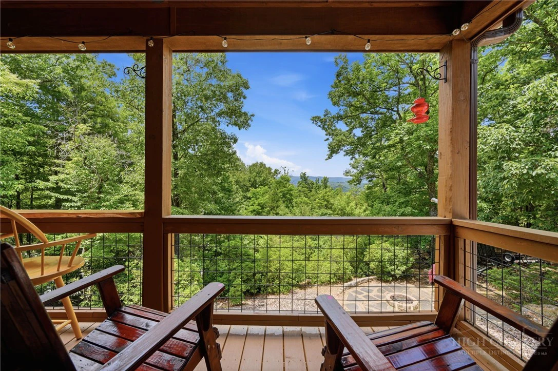 Image number 2 for the current listing