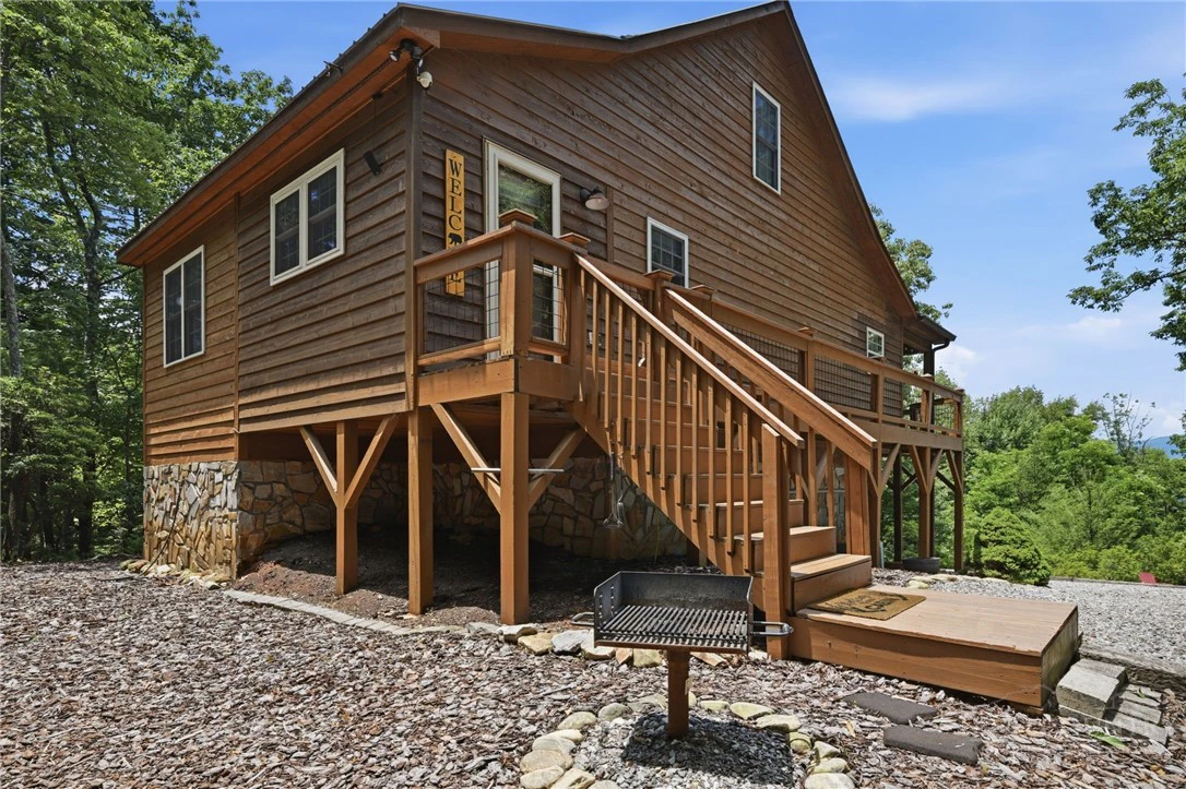 Image number 13 for the current listing