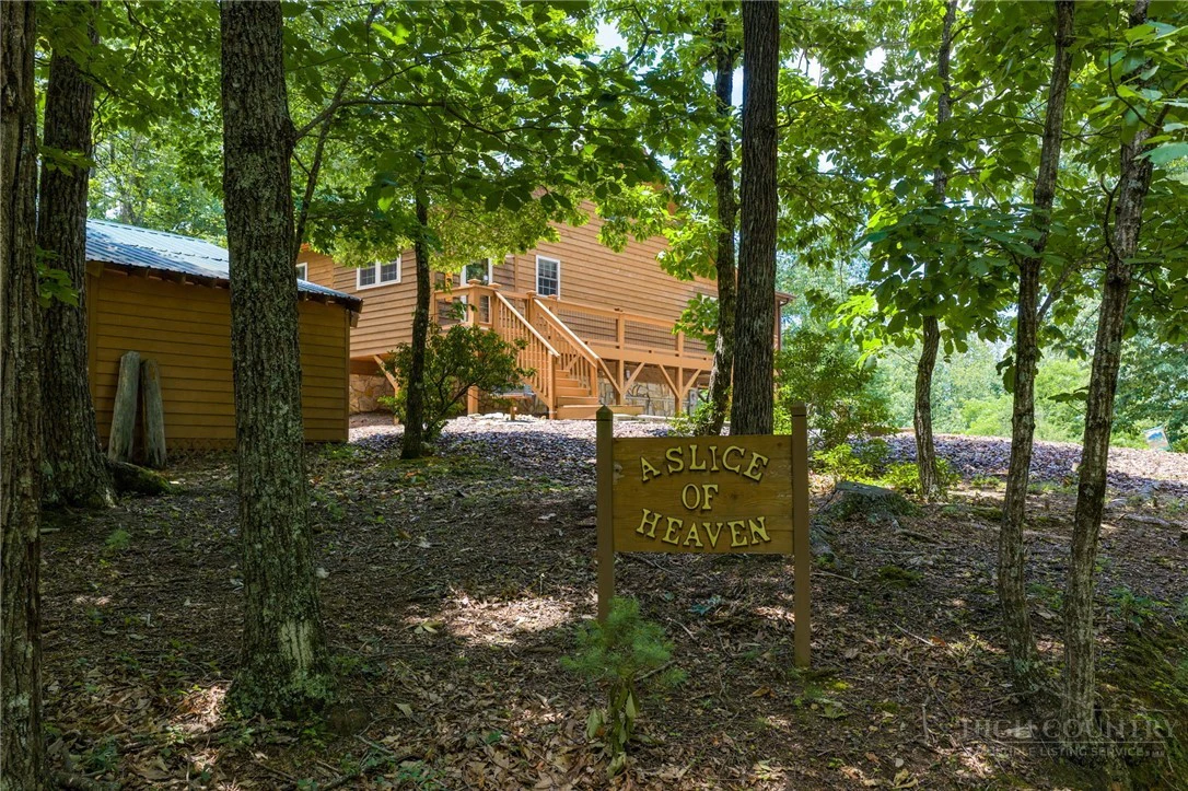 Image number 35 for the current listing