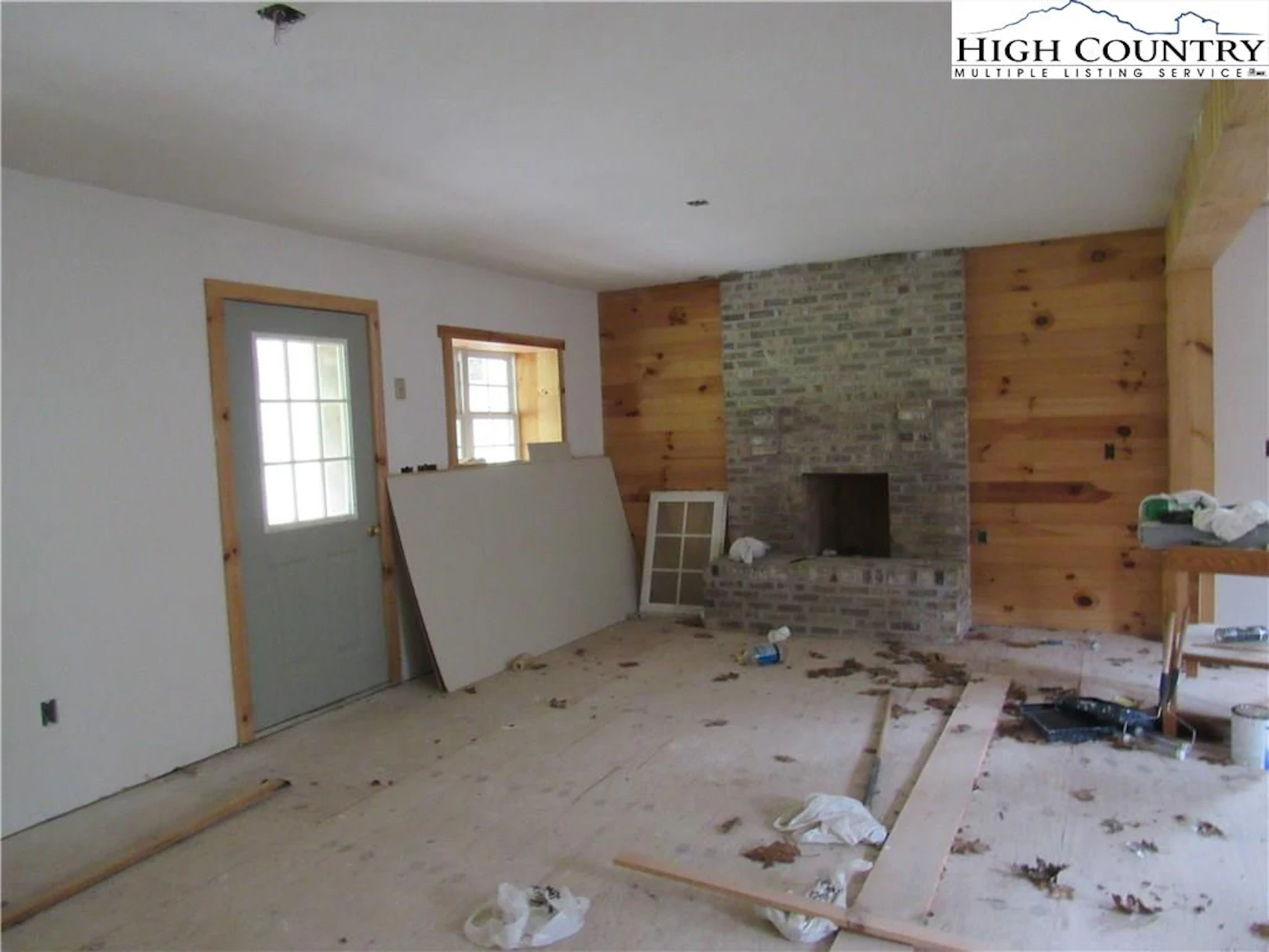 Image number 14 for the current listing