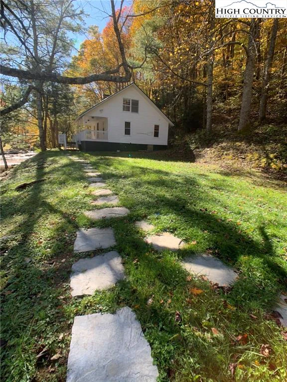 Image number 5 for the current listing