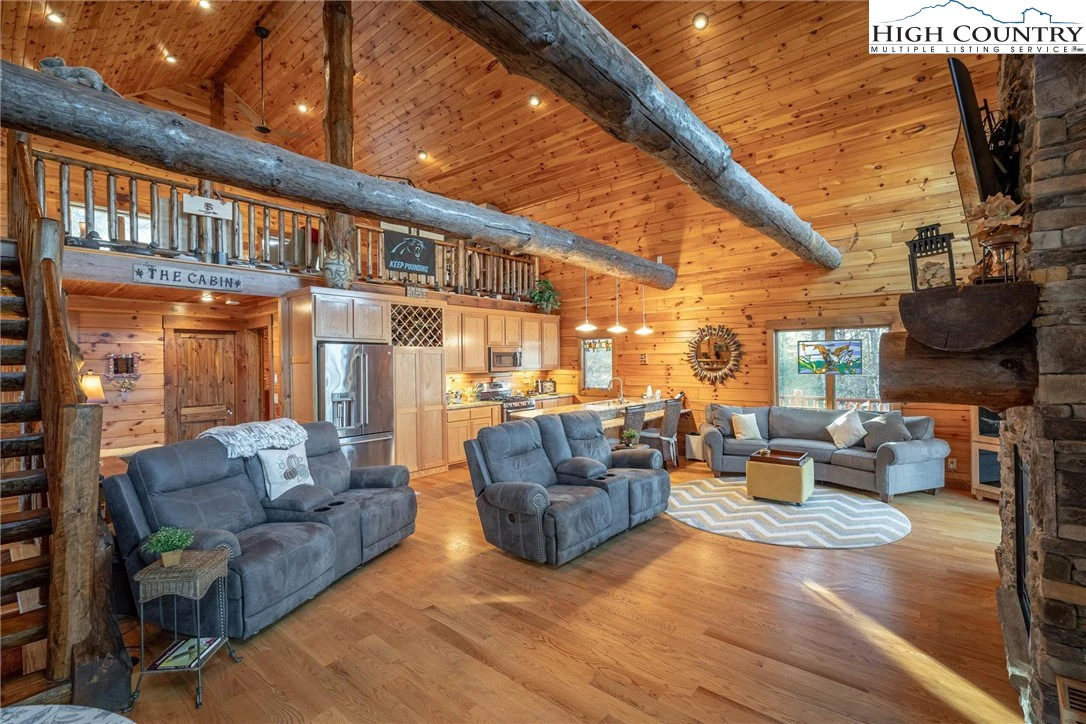 Image number 6 for the current listing