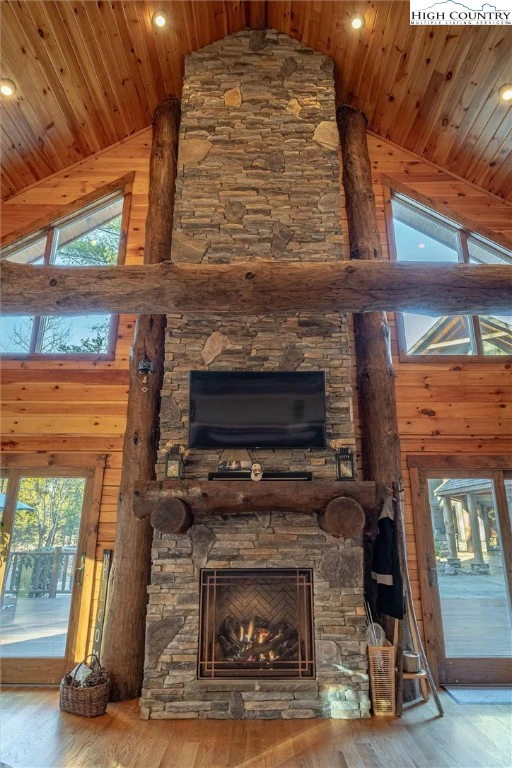 Image number 7 for the current listing