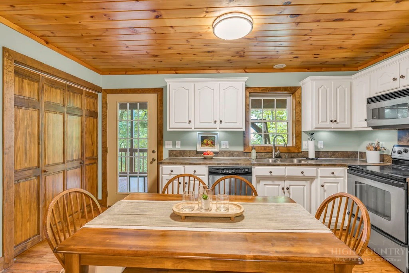 Image number 7 for the current listing