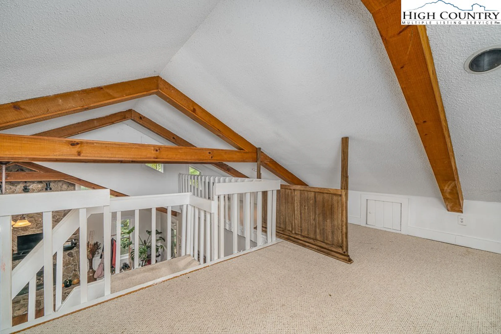 Image number 8 for the current listing
