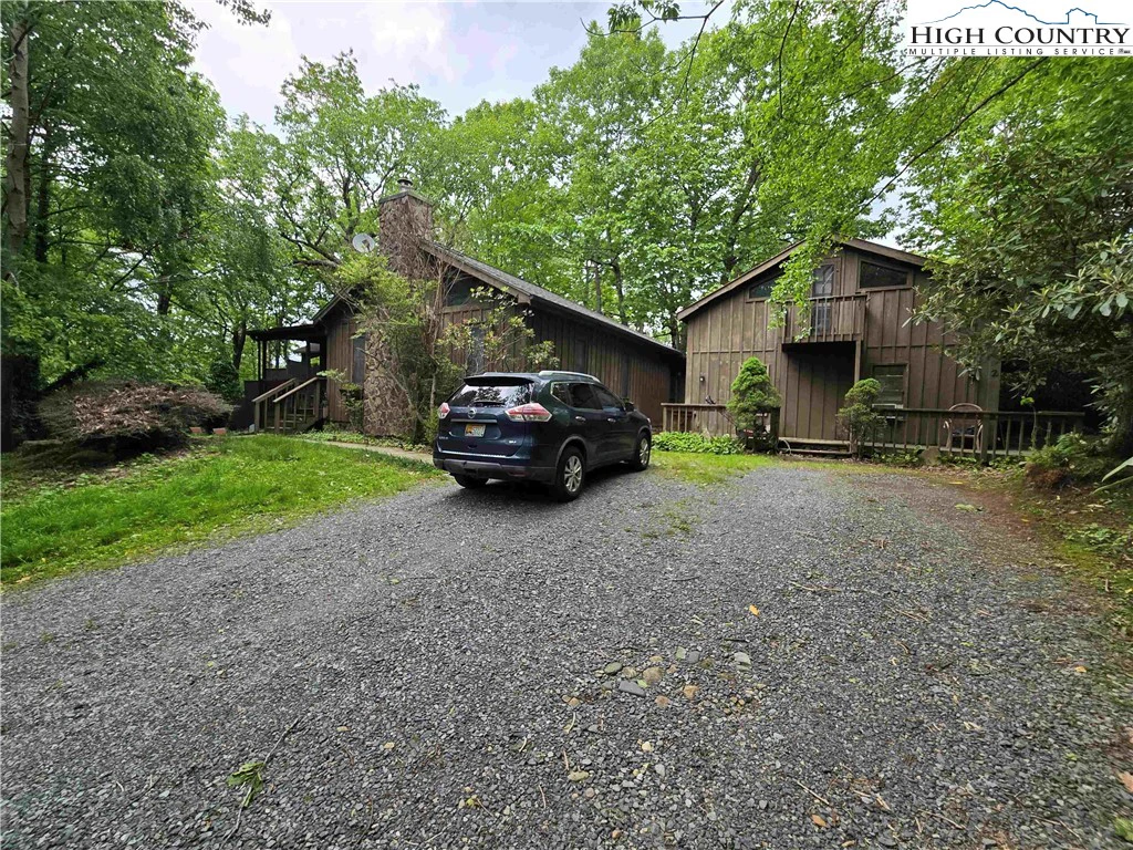Image number 1 for the current listing