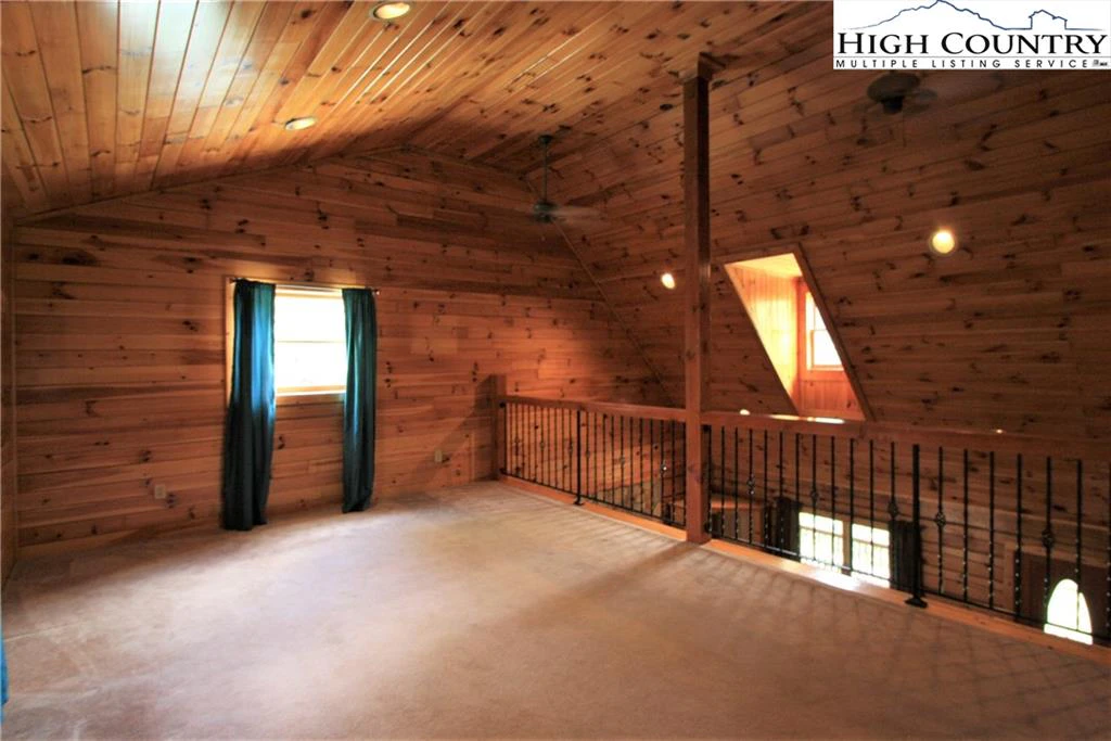 Image number 6 for the current listing