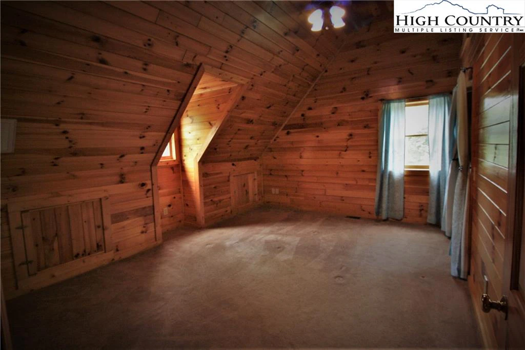 Image number 8 for the current listing