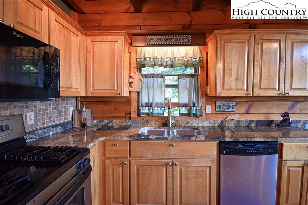 Image number 5 for the current listing