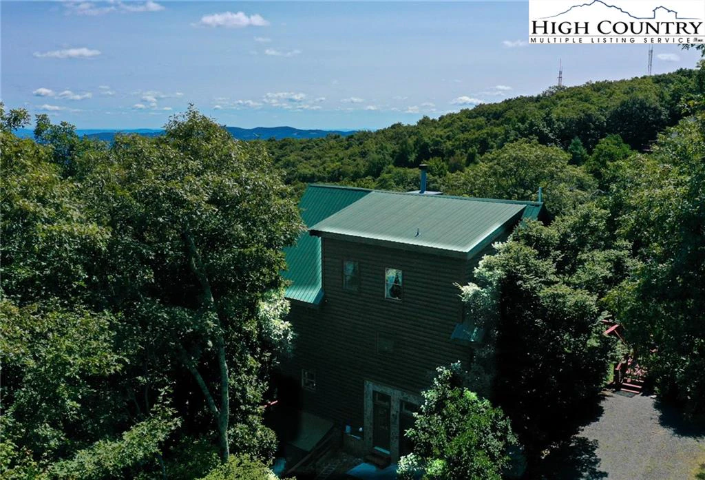 Image number 15 for the current listing