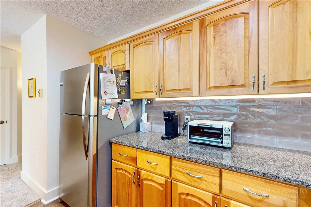 Image number 7 for the current listing