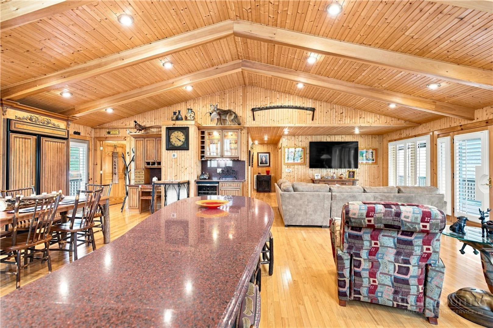 Image number 12 for the current listing