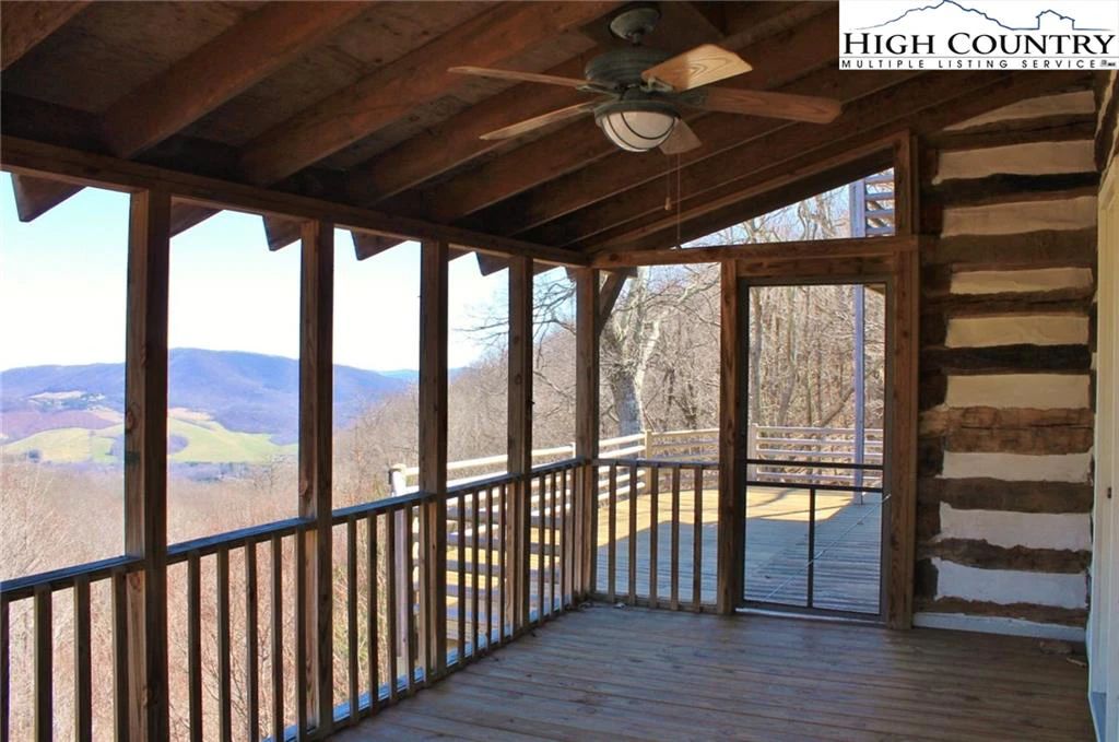 Image number 18 for the current listing