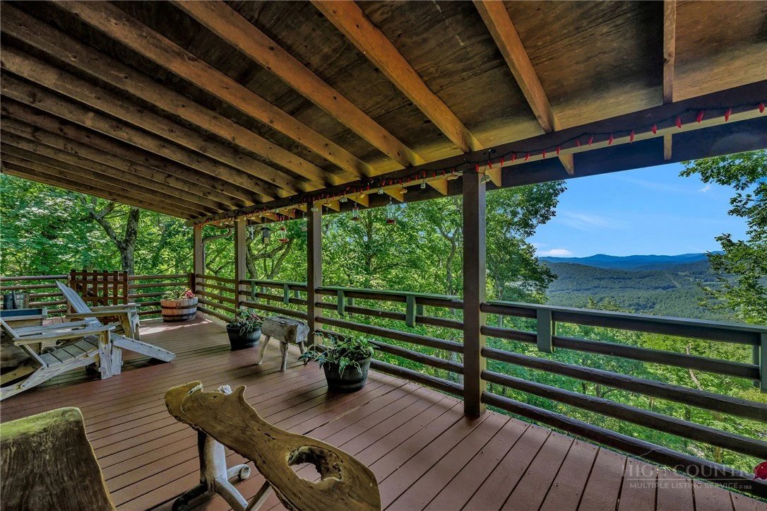 Image number 7 for the current listing
