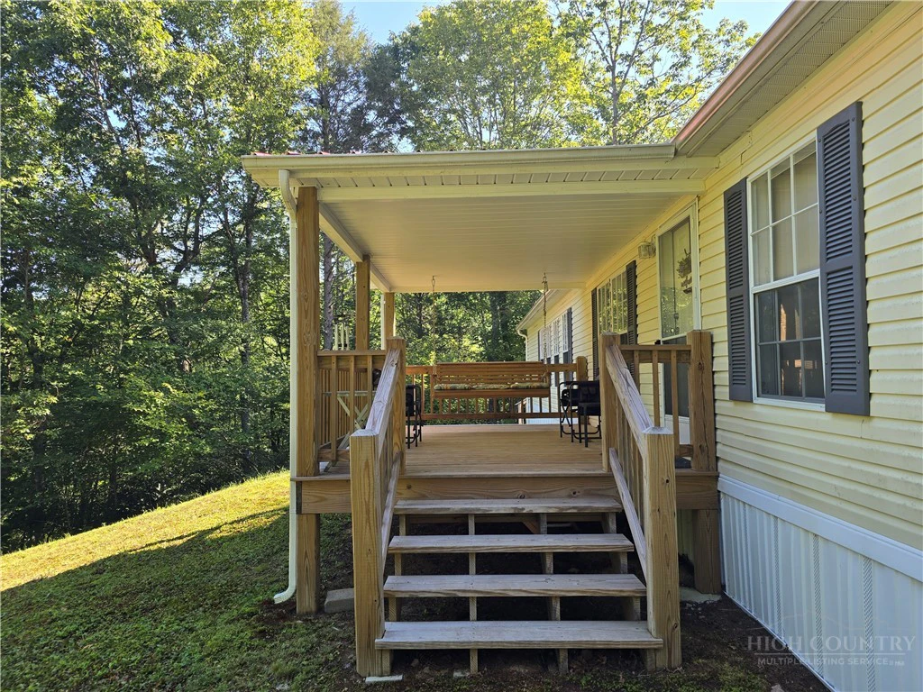Image number 5 for the current listing