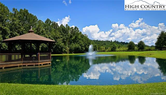 Image number 2 for the current listing
