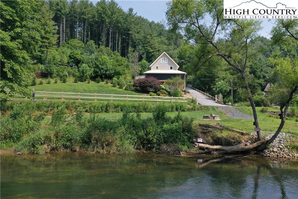 Image number 5 for the current listing