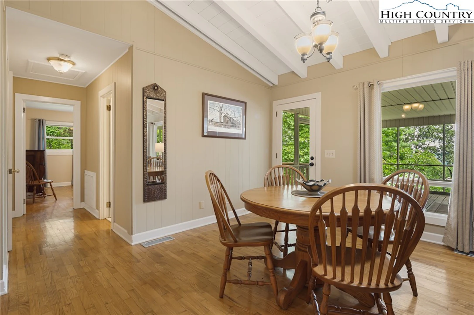 Image number 3 for the current listing
