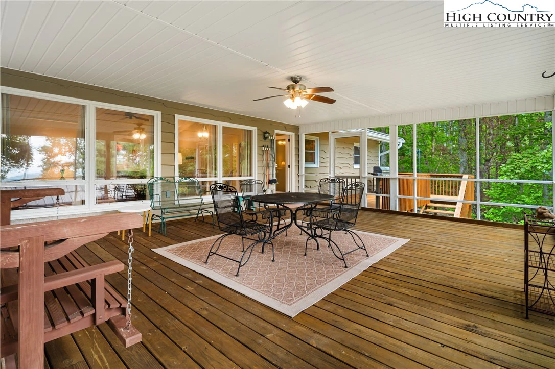 Image number 21 for the current listing