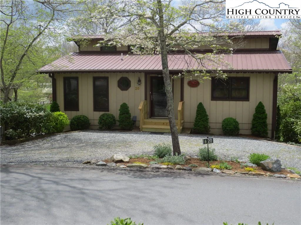 Image number 1 for the current listing