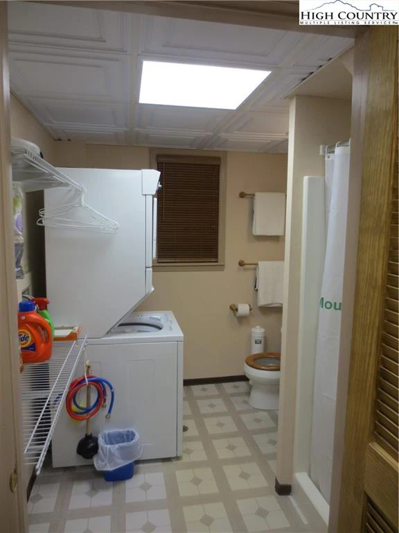 Image number 2 for the current listing