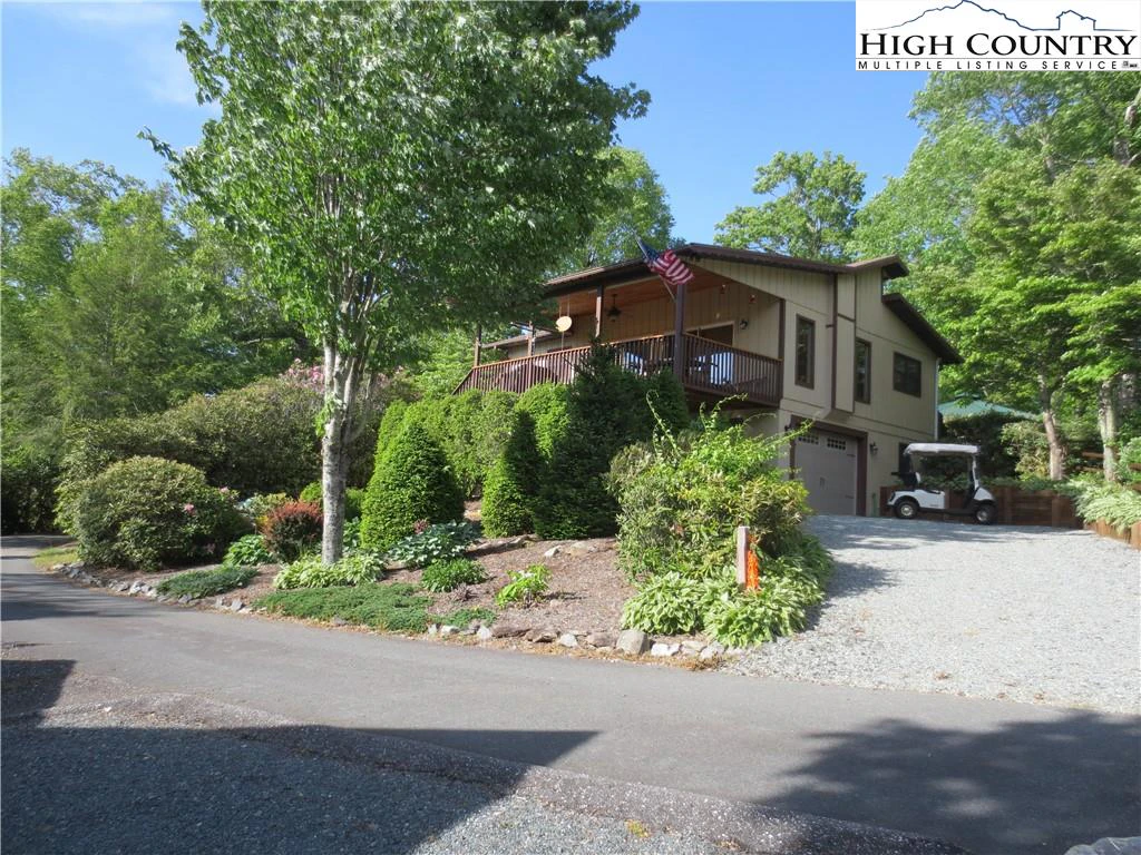 Image number 18 for the current listing