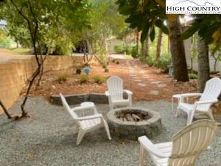 Image number 7 for the current listing