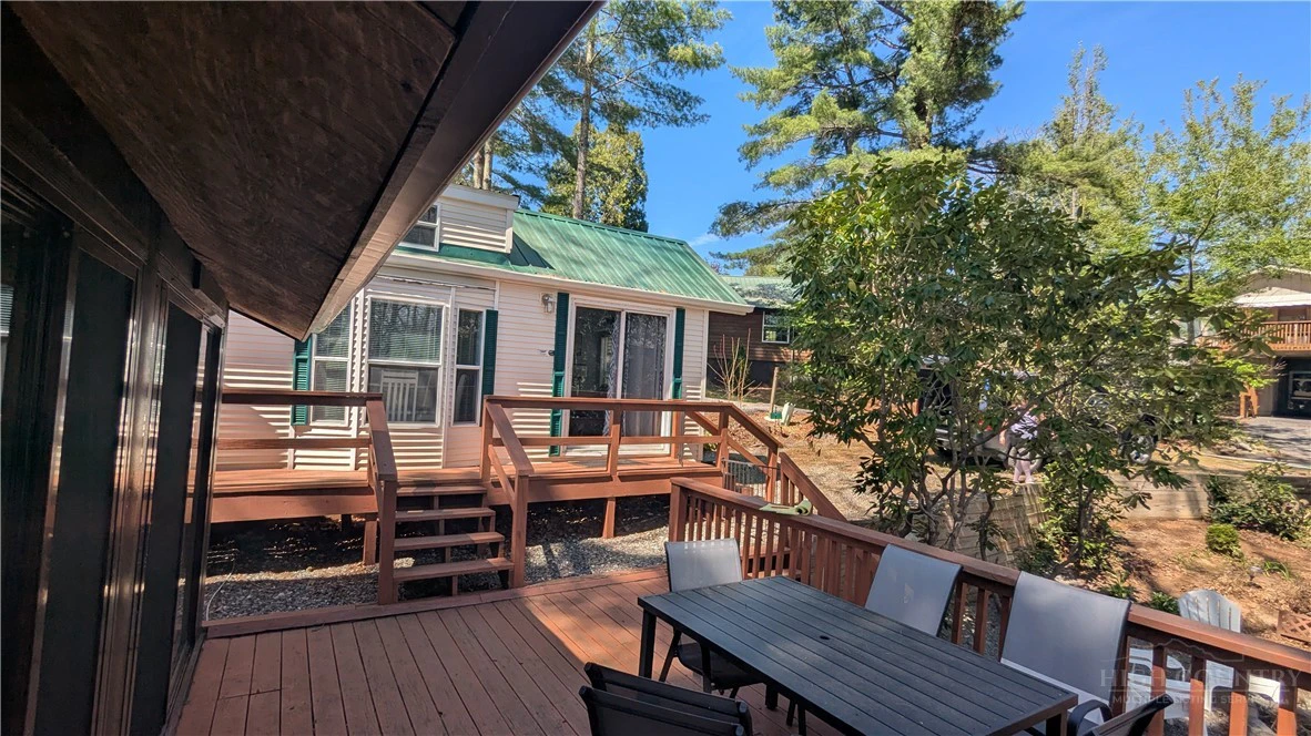 Image number 10 for the current listing