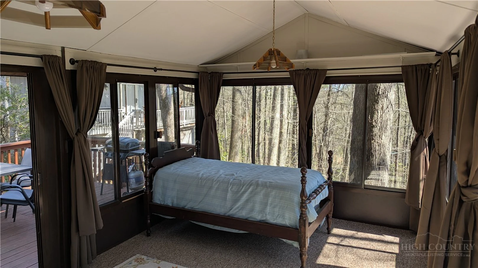 Image number 9 for the current listing