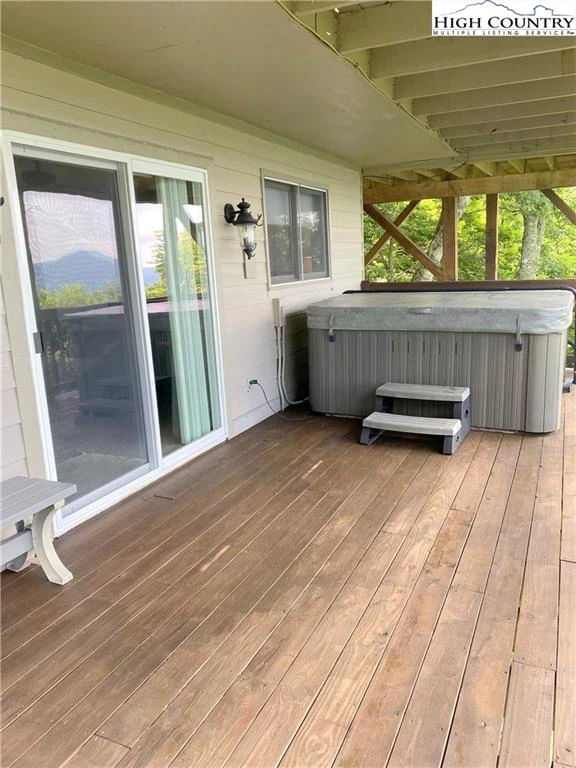 Image number 6 for the current listing