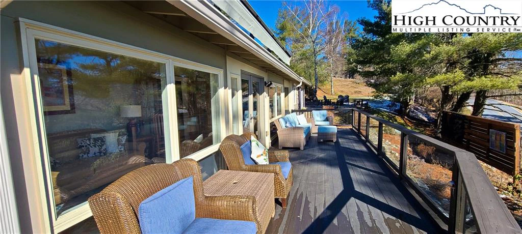 Image number 2 for the current listing
