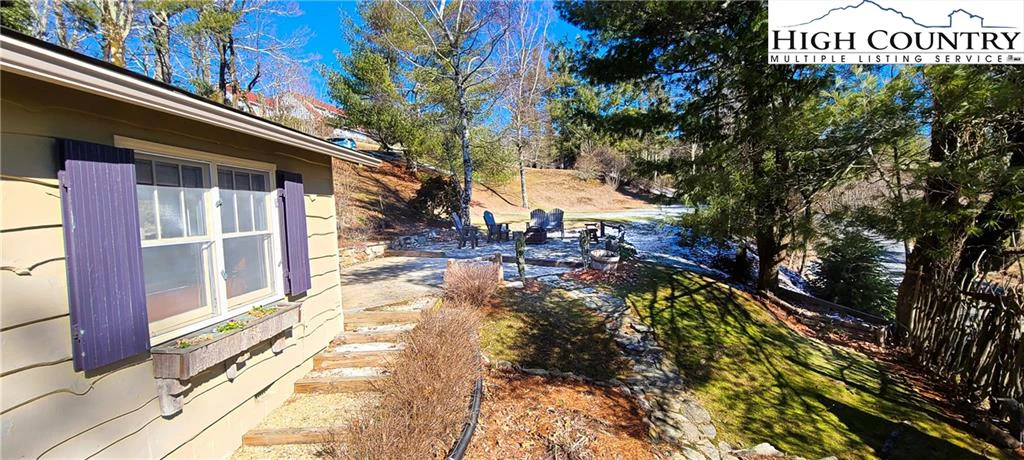 Image number 16 for the current listing