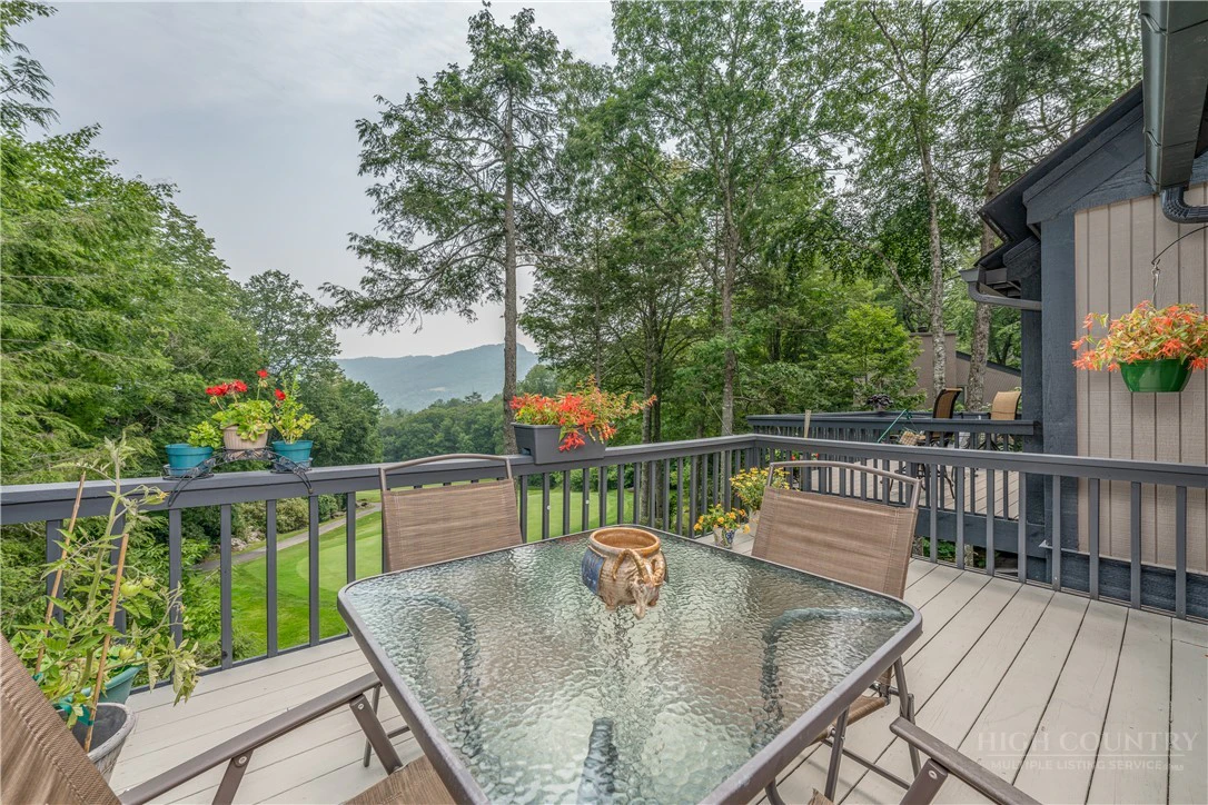Image number 6 for the current listing