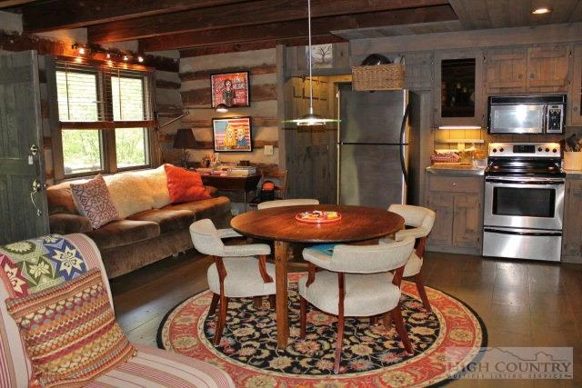Image number 8 for the current listing