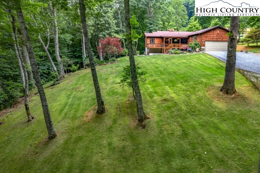 Image number 5 for the current listing