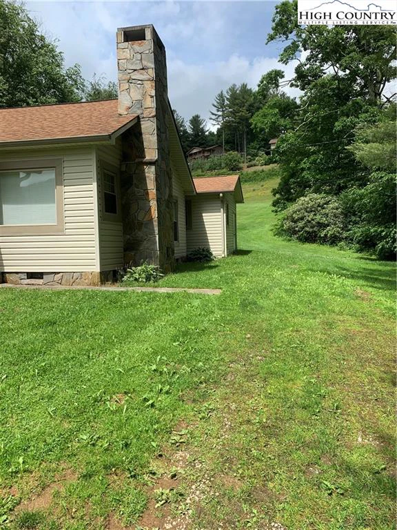 Image number 3 for the current listing