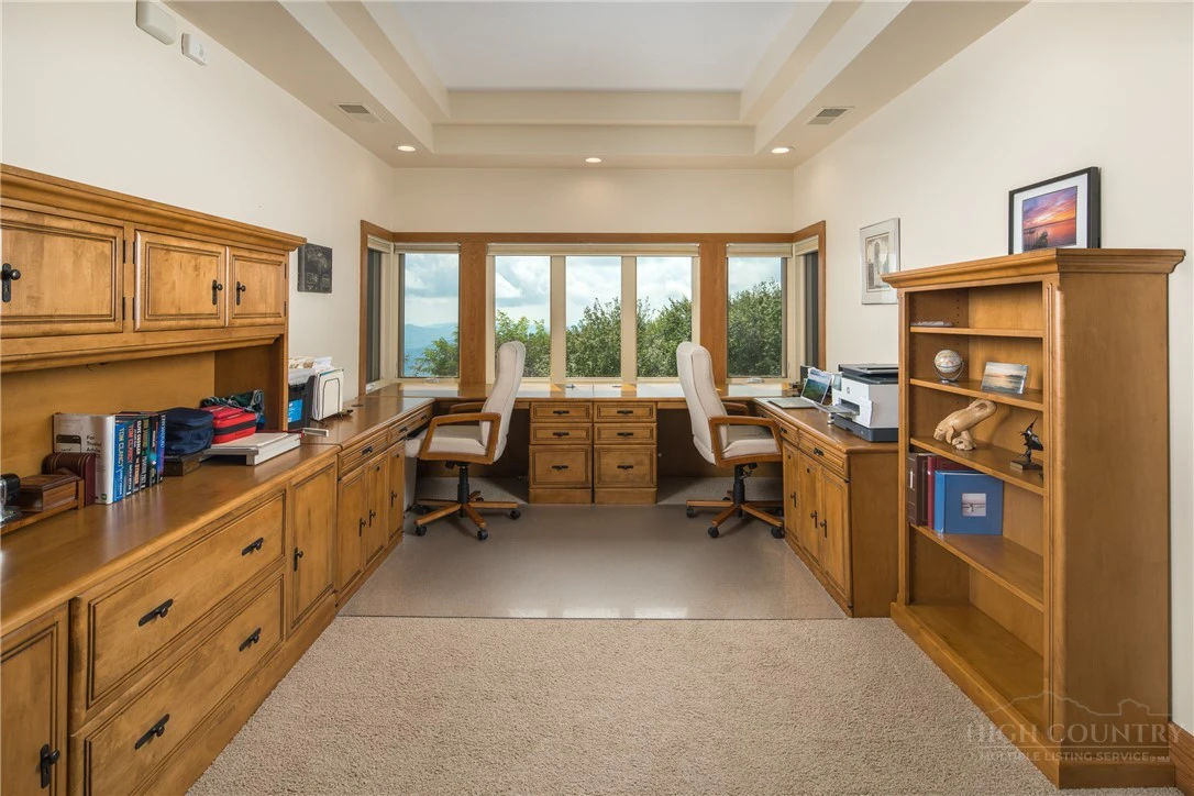 Image number 12 for the current listing