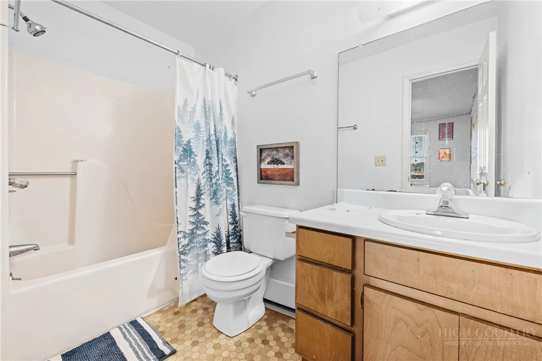 Image number 6 for the current listing