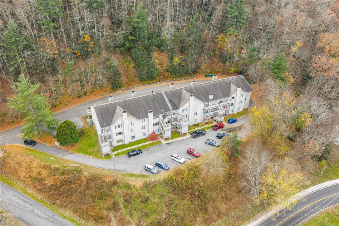Image number 4 for the current listing