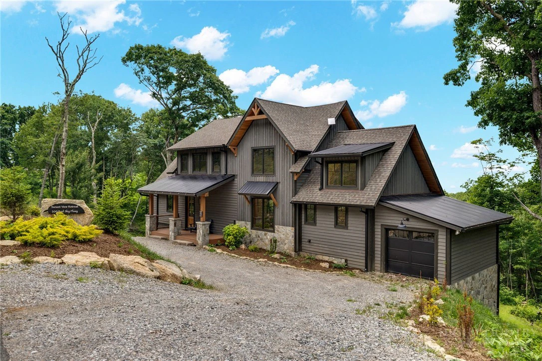 Image number 3 for the current listing