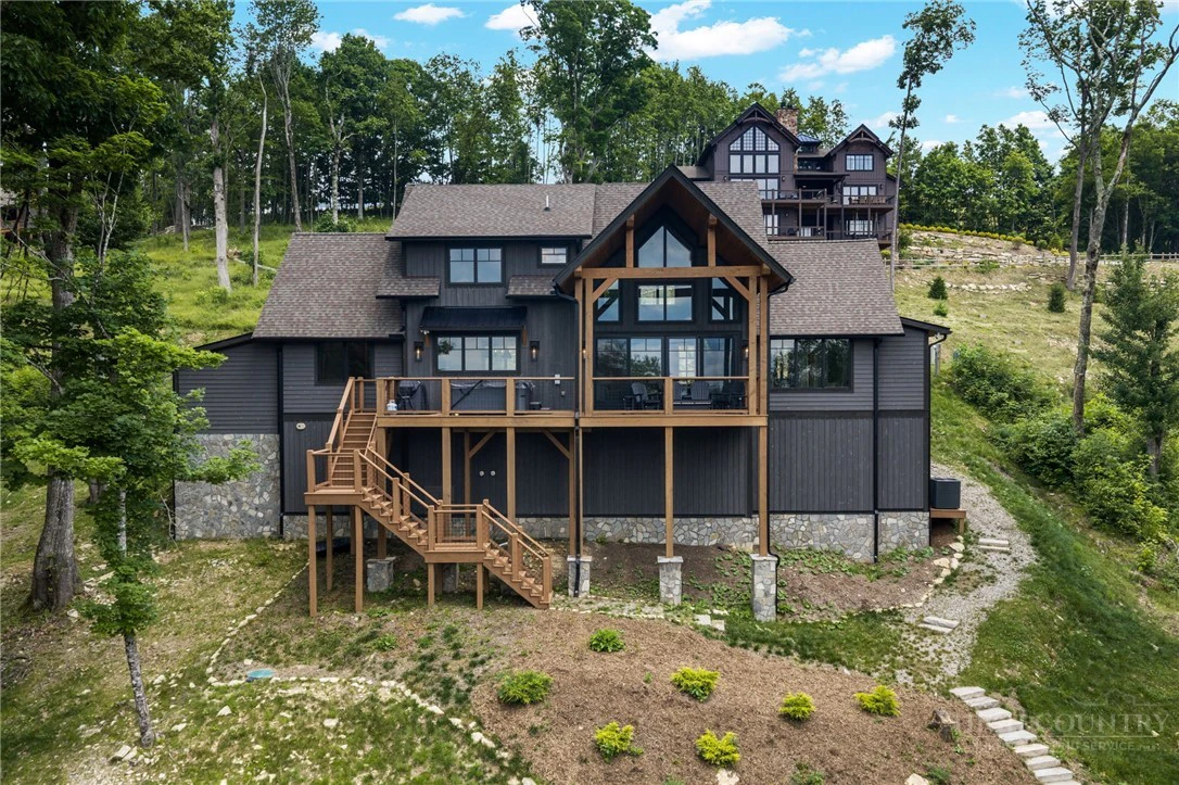 Image number 4 for the current listing
