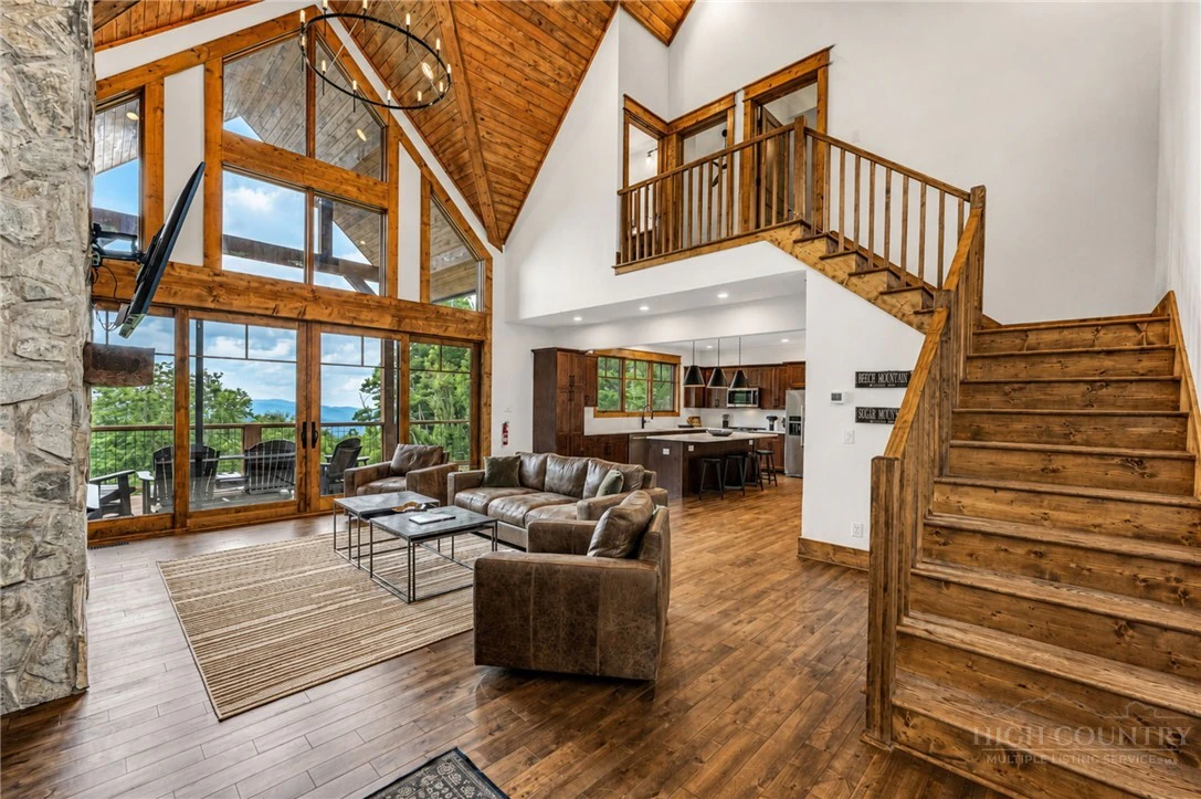 Image number 6 for the current listing