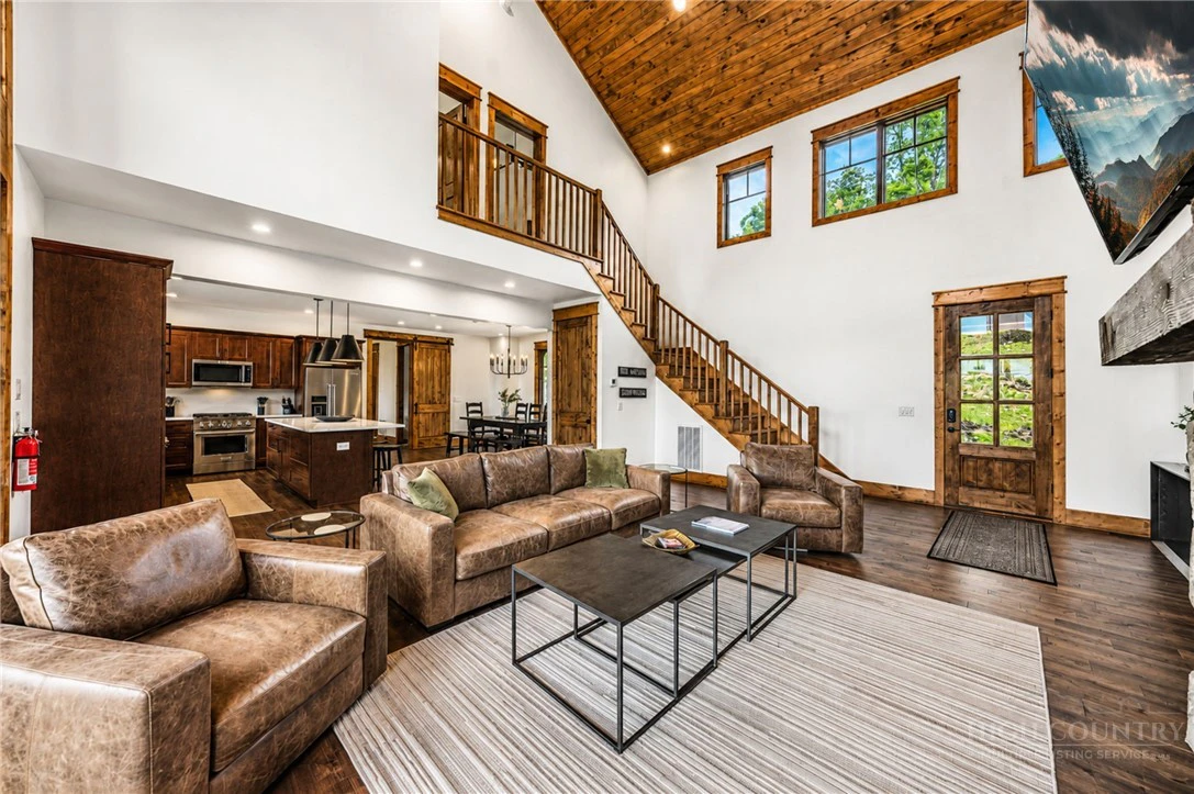Image number 10 for the current listing