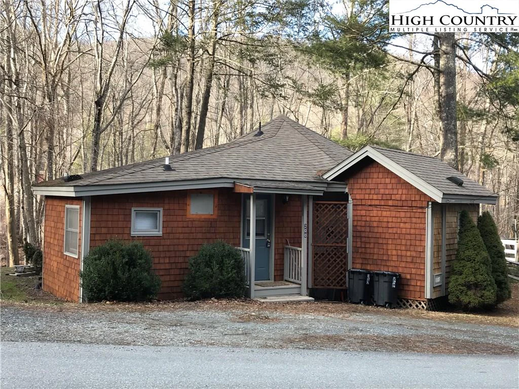 Image number 3 for the current listing